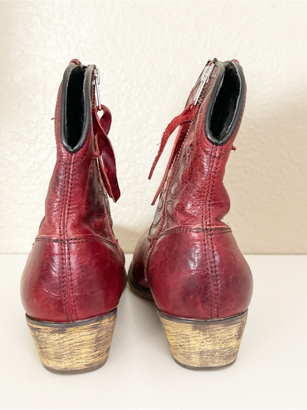 Vintage Dingo Adobe Rose Western Leather Cowboy Bootie in Red 9 - Picture 8 of 14